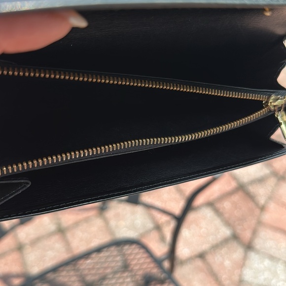 Vintage LV Black EPI Wallet - Picture 14 of 17